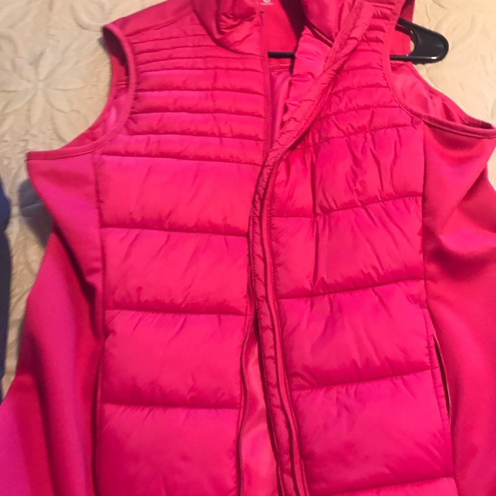 Hot pink and navy blue vest - Picture 3 of 4